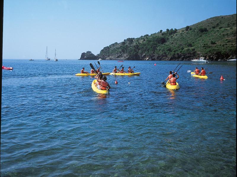 Cala Montjoi image