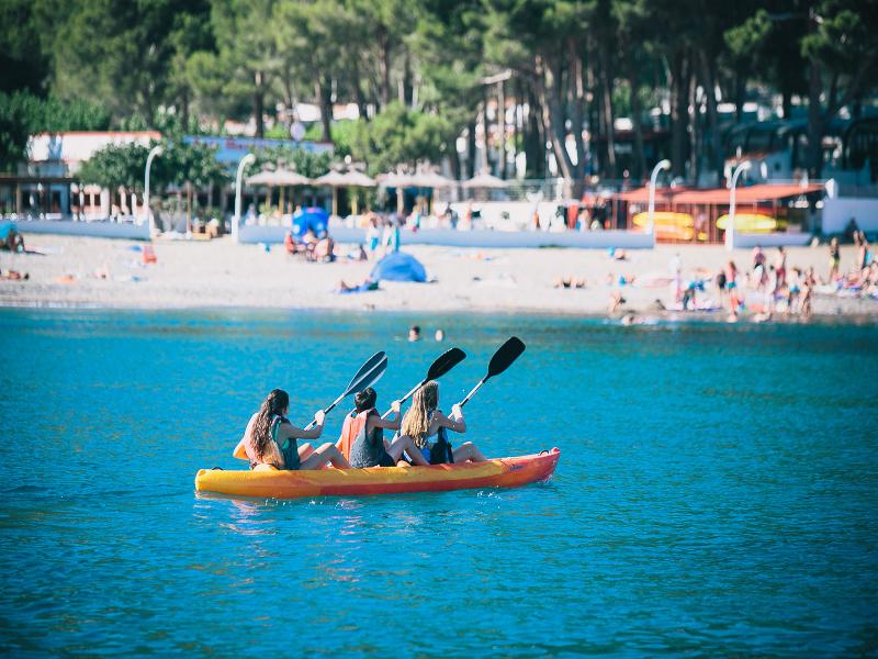 Cala Montjoi image