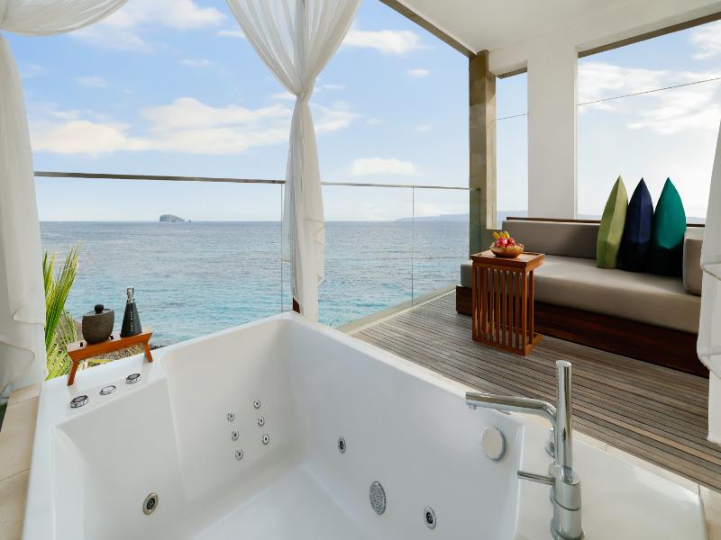Candi Beach Resort & Spa image