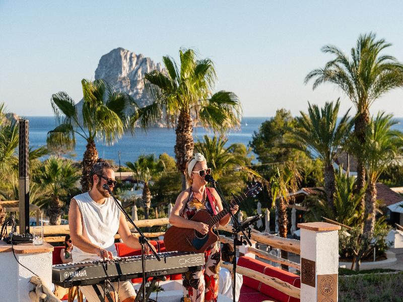 Petunia Ibiza - Adults Only