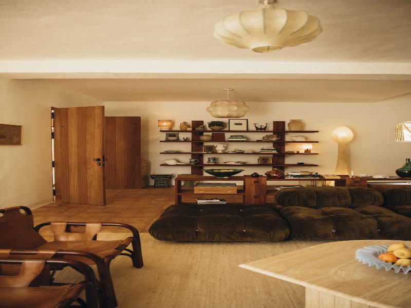 Petunia Ibiza - Adults Only