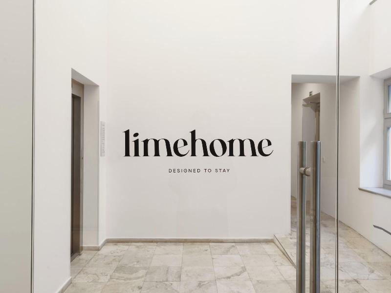 Limehome Prague Halkova image