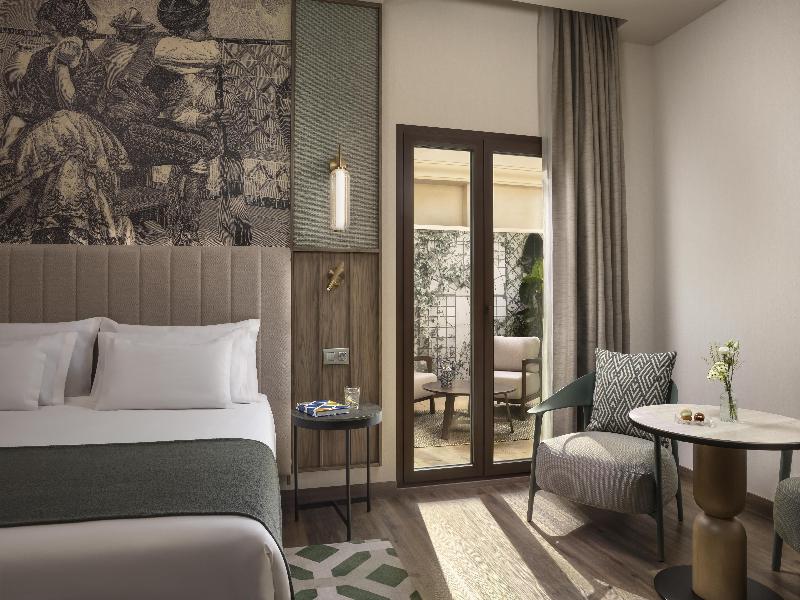 NH Collection Granada Victoria image