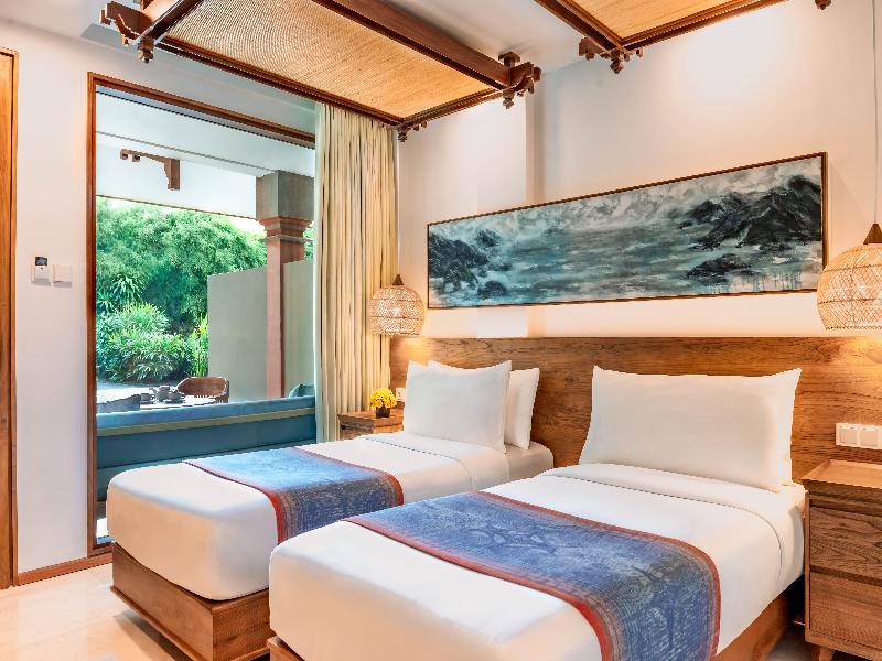 Legian Beach Hotel image