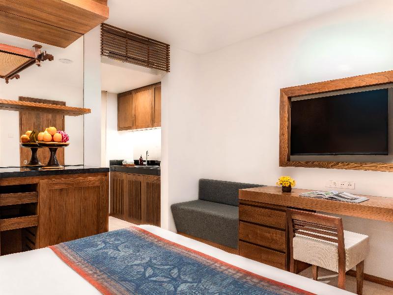 Legian Beach Hotel image