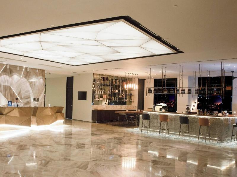 Renaissance Riverside Hotel Saigon image
