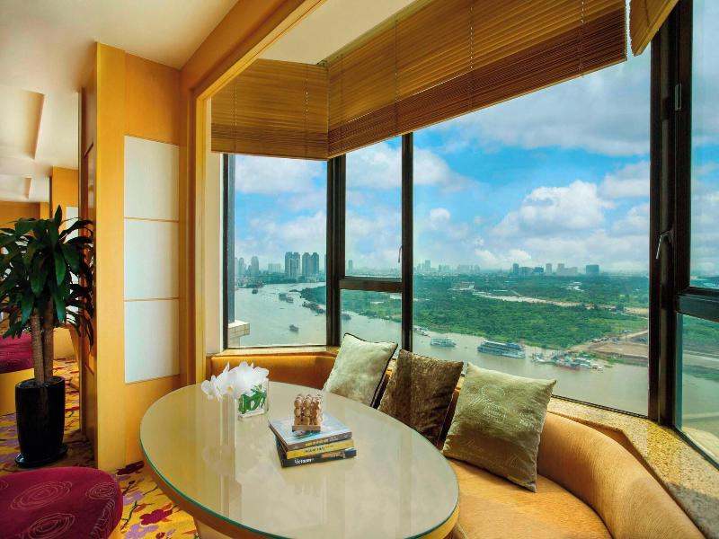 Renaissance Riverside Hotel Saigon image