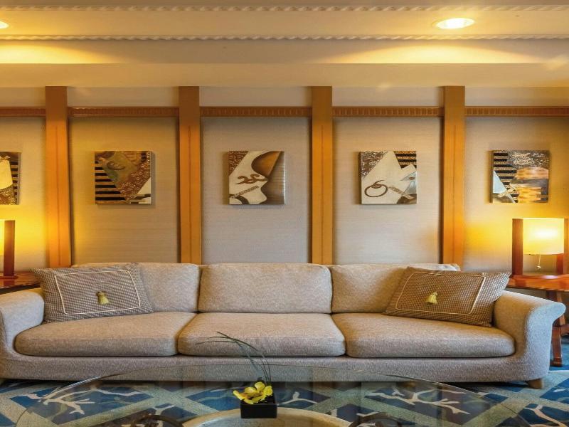 Renaissance Riverside Hotel Saigon image