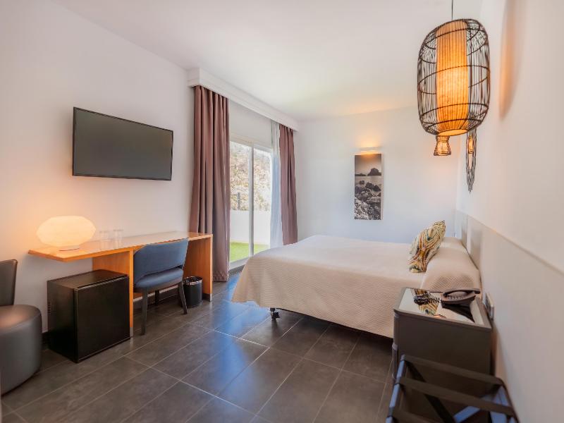 Palladium Hotel Cala LLonga image