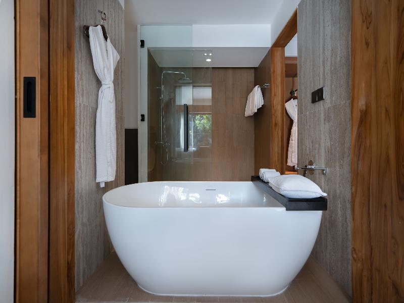 Rama Beach Resort & Villas image