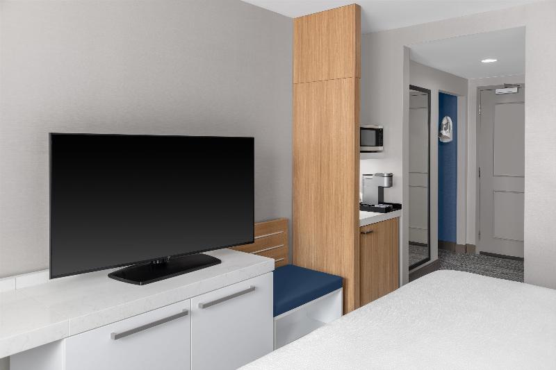Hilton Garden Inn Queens/JFK Airport image