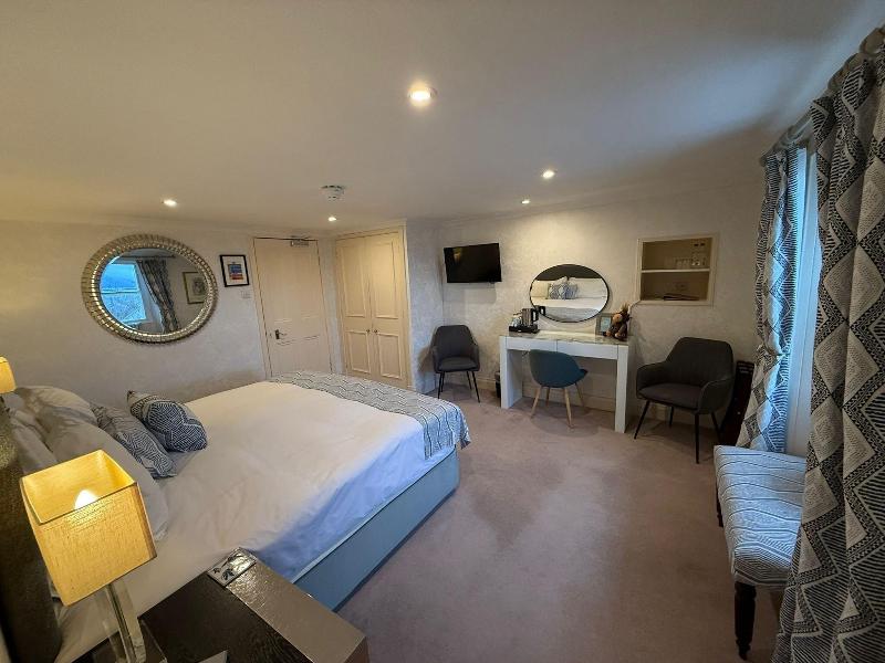 Airds Hotel image