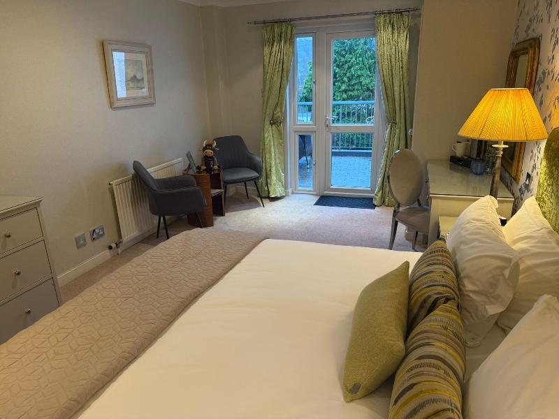 Airds Hotel image