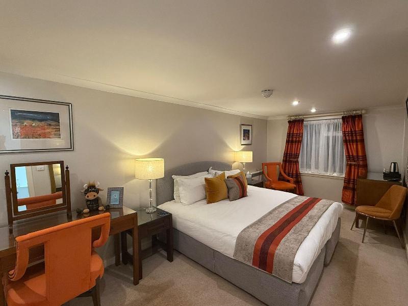 Airds Hotel image