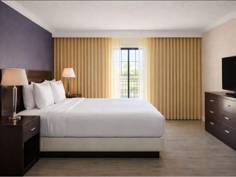 Buena Park Grand Hotel and Suites image
