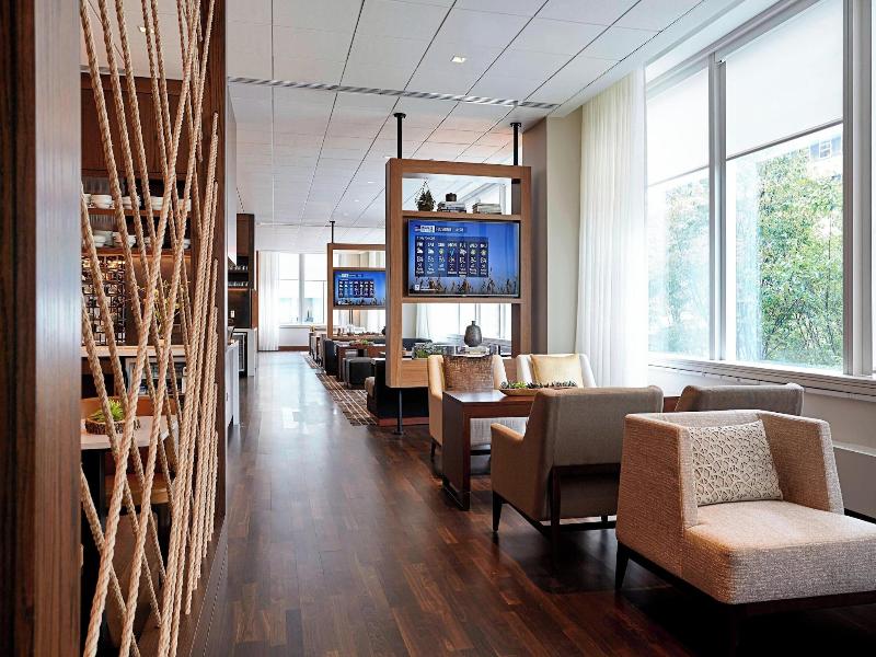 New York Marriott at the Brooklyn Bridge image