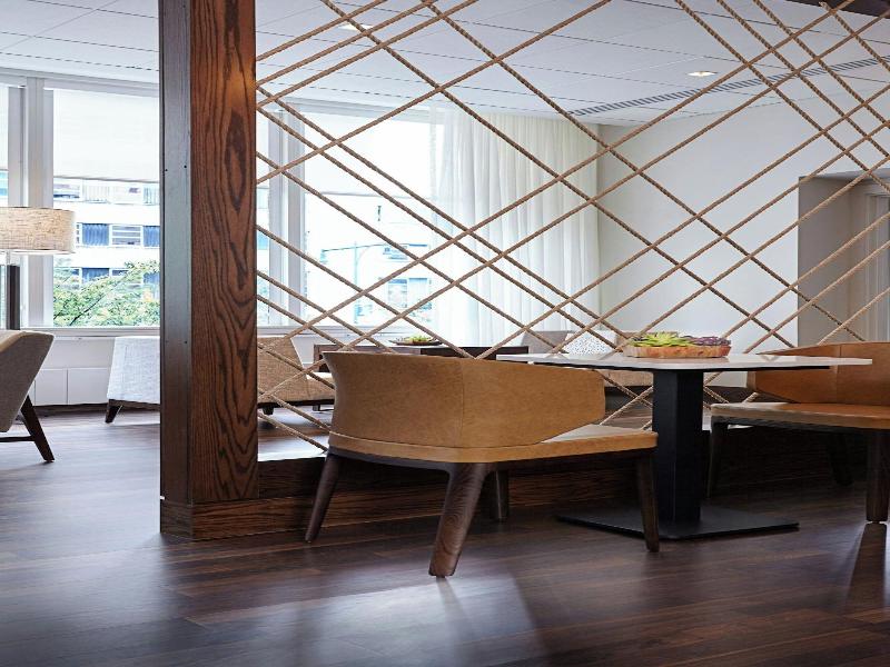 New York Marriott at the Brooklyn Bridge image