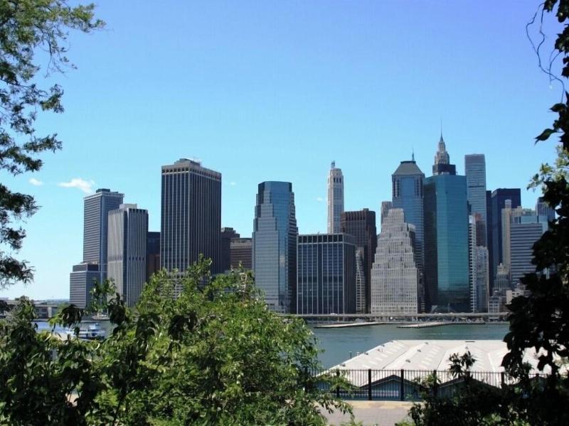 New York Marriott at the Brooklyn Bridge image
