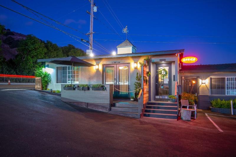 Shell Beach Inn  image