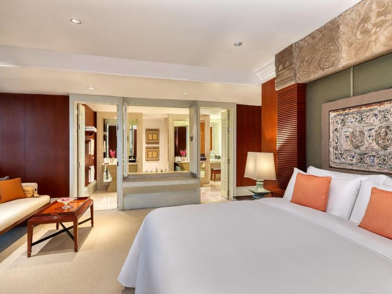 The Athenee Hotel, a Luxury Collection Hotel image