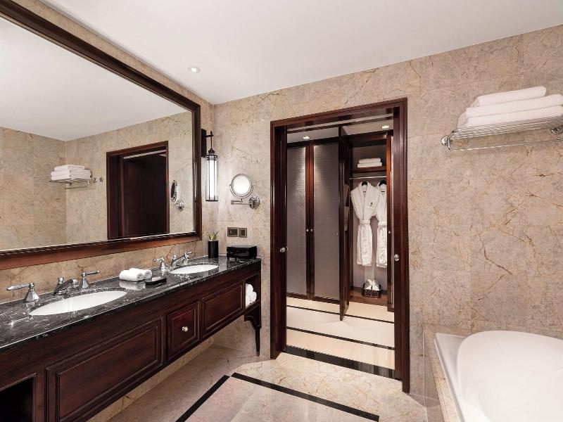 The Athenee Hotel, a Luxury Collection Hotel image