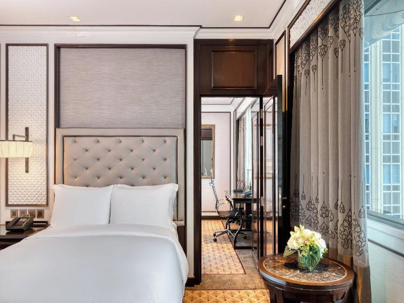 The Athenee Hotel, a Luxury Collection Hotel image