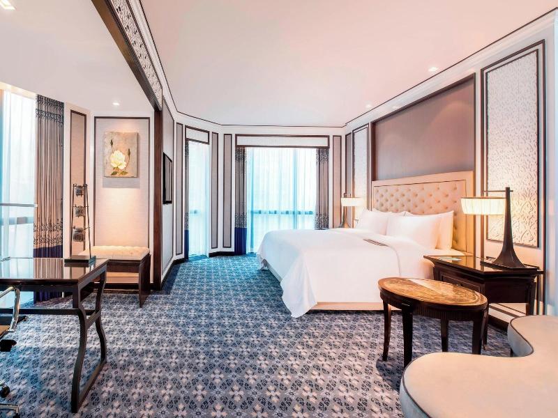 The Athenee Hotel, a Luxury Collection Hotel image