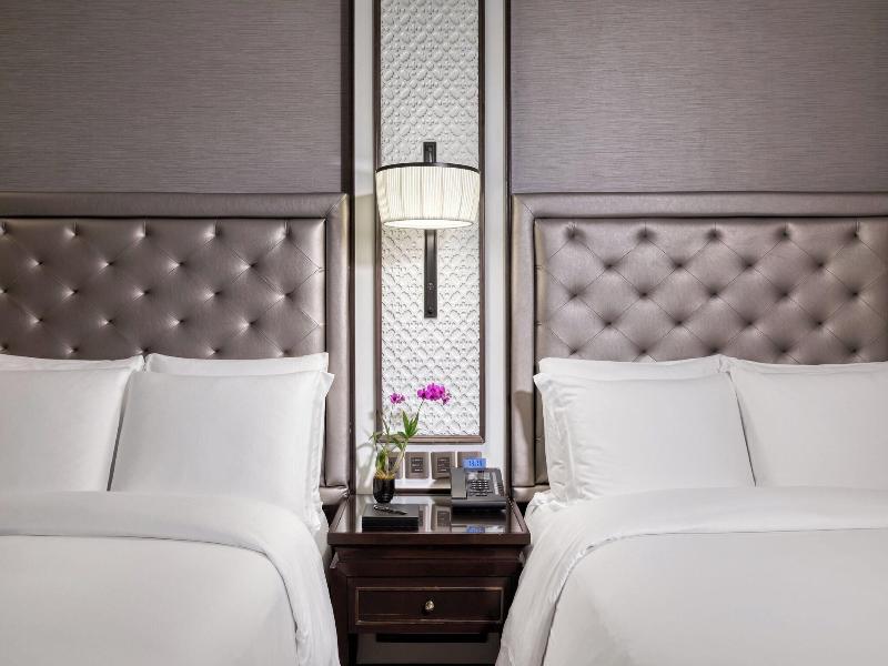 The Athenee Hotel, a Luxury Collection Hotel image