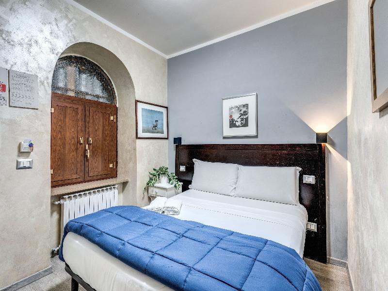 Hotel Family House image