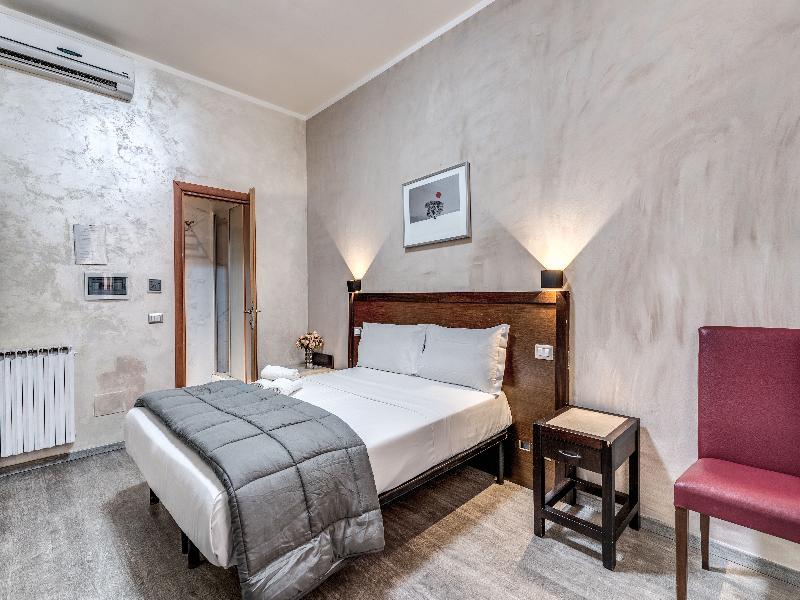Hotel Family House image