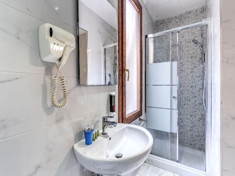 Hotel Family House image
