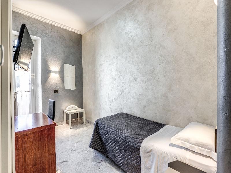 Hotel Family House image