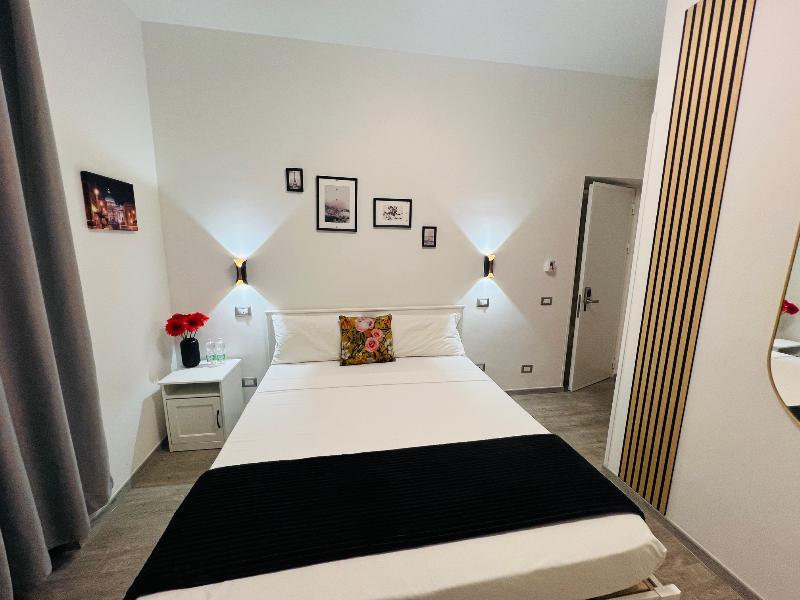 Hotel Family House image