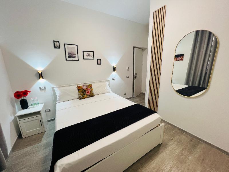 Hotel Family House image
