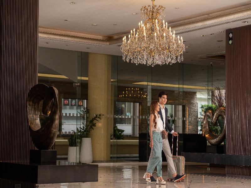 Holiday Inn Bangkok Silom image