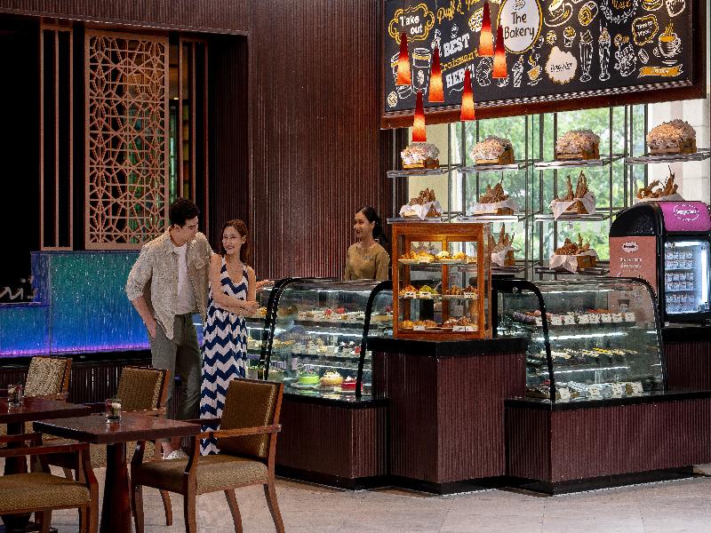 Holiday Inn Bangkok Silom image