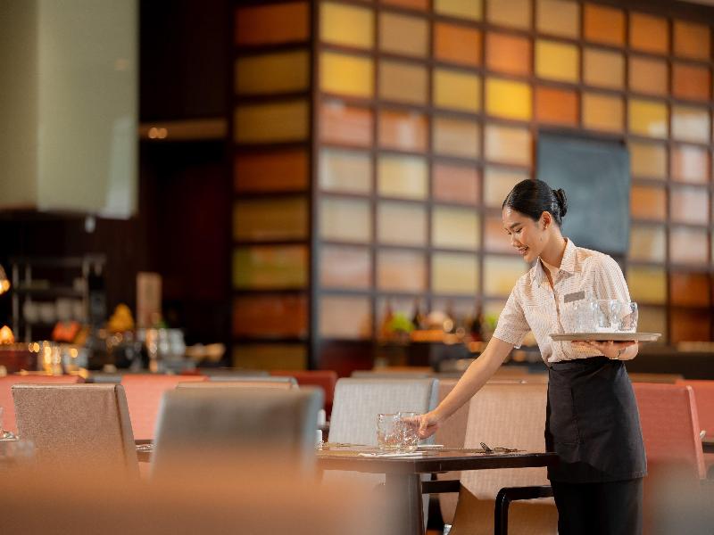 Holiday Inn Bangkok Silom image