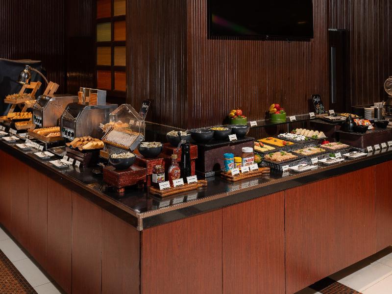 Holiday Inn Bangkok Silom image