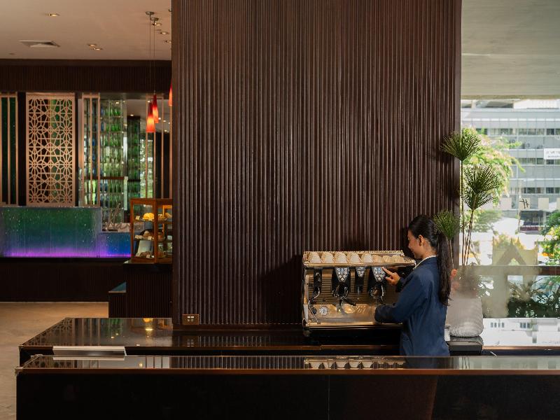 Holiday Inn Bangkok Silom image