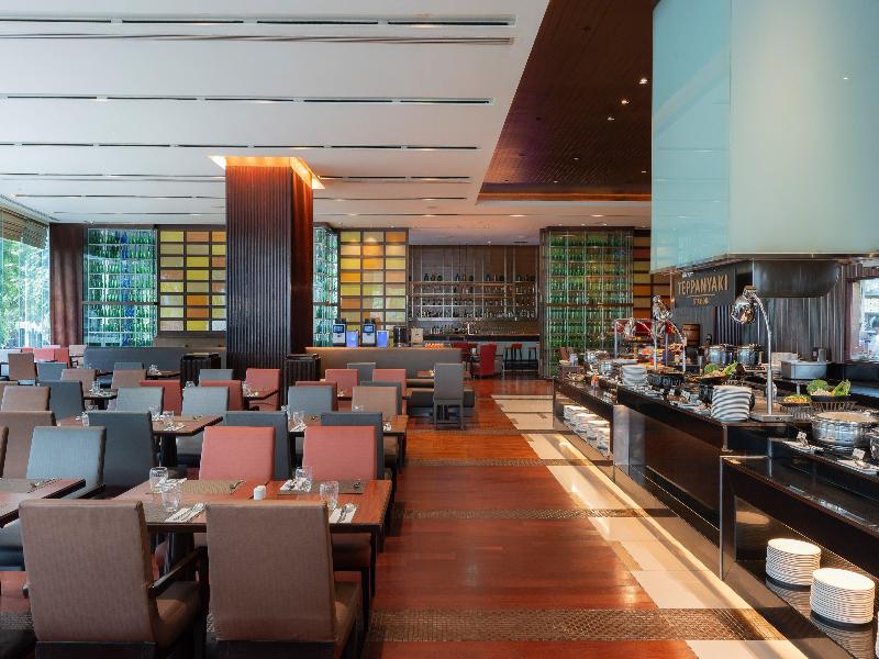 Holiday Inn Bangkok Silom image