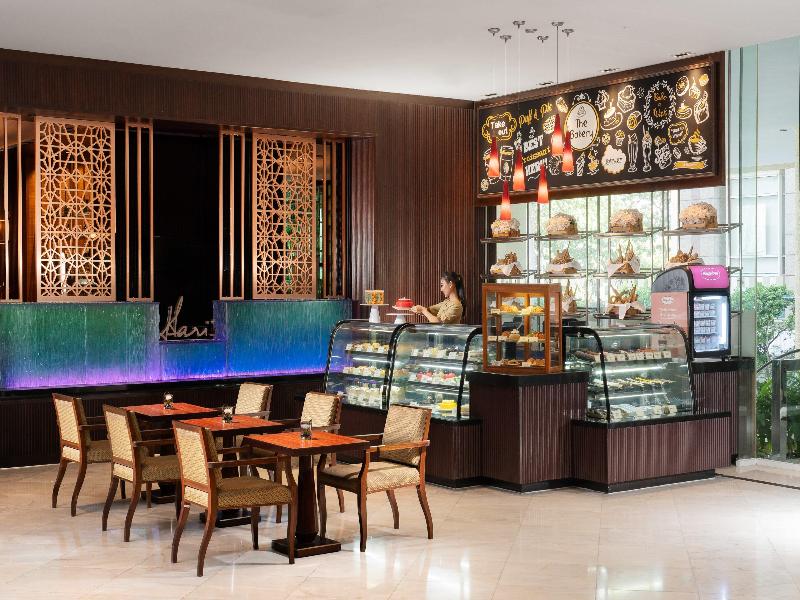 Holiday Inn Bangkok Silom image