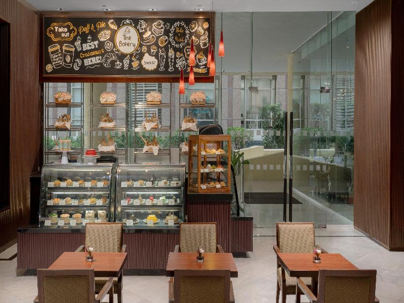 Holiday Inn Bangkok Silom image