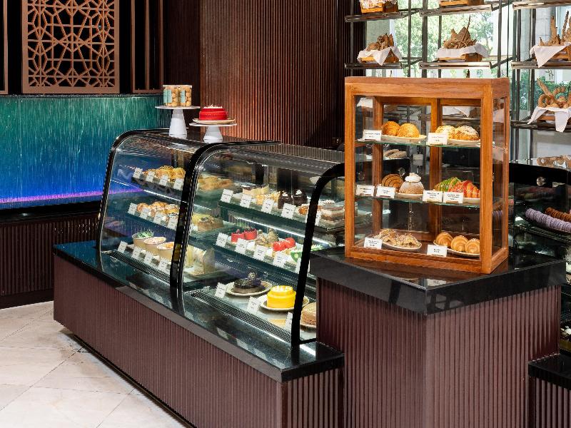 Holiday Inn Bangkok Silom image