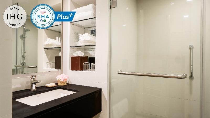 Holiday Inn Bangkok Silom image