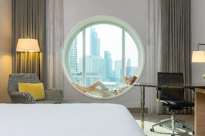 Holiday Inn Bangkok Silom image