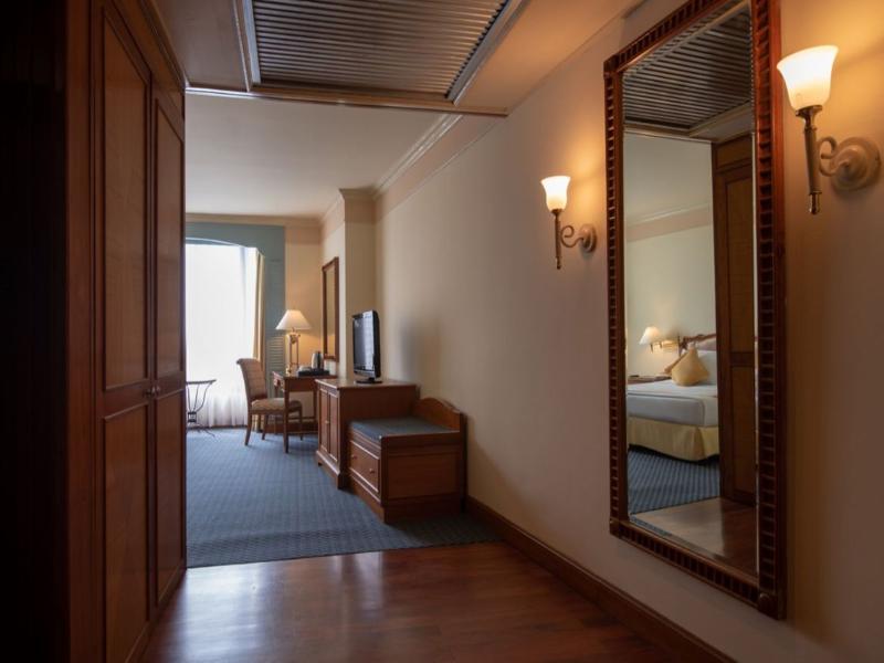 Montien Riverside Bangkok Hotel image