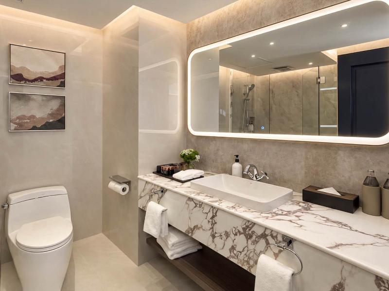 Rembrandt Hotel Bangkok image