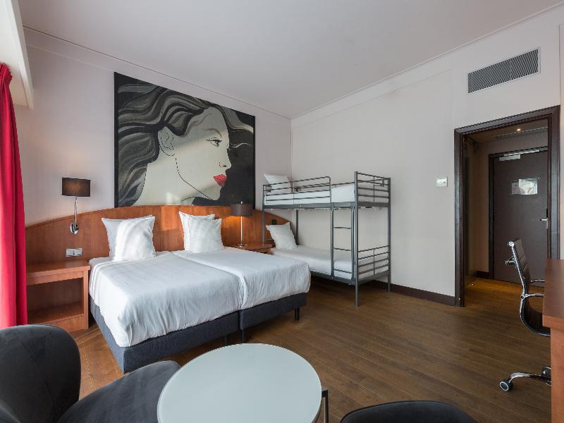 Leonardo Hotel Utrecht City Center image