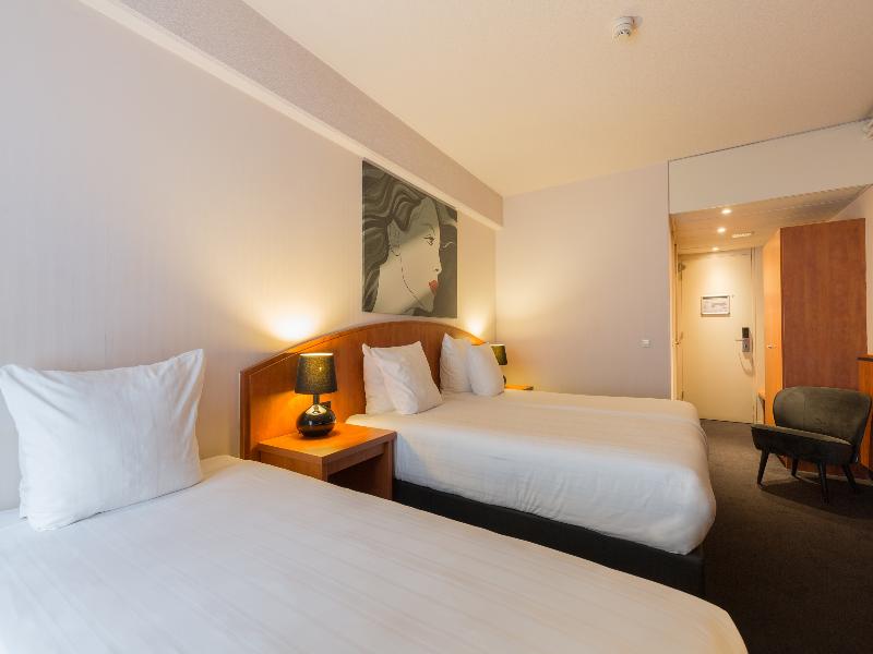 Leonardo Hotel Utrecht City Center image