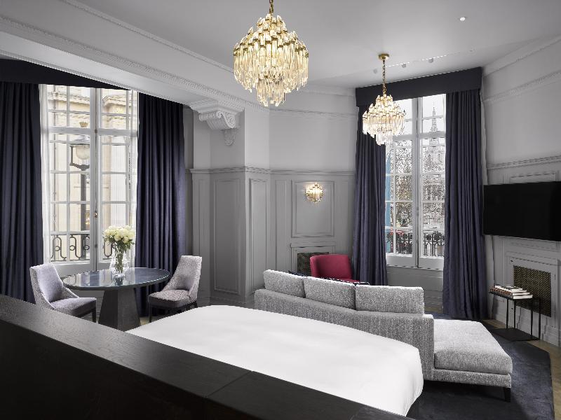 The Trafalgar St. James London, Curio Collection image